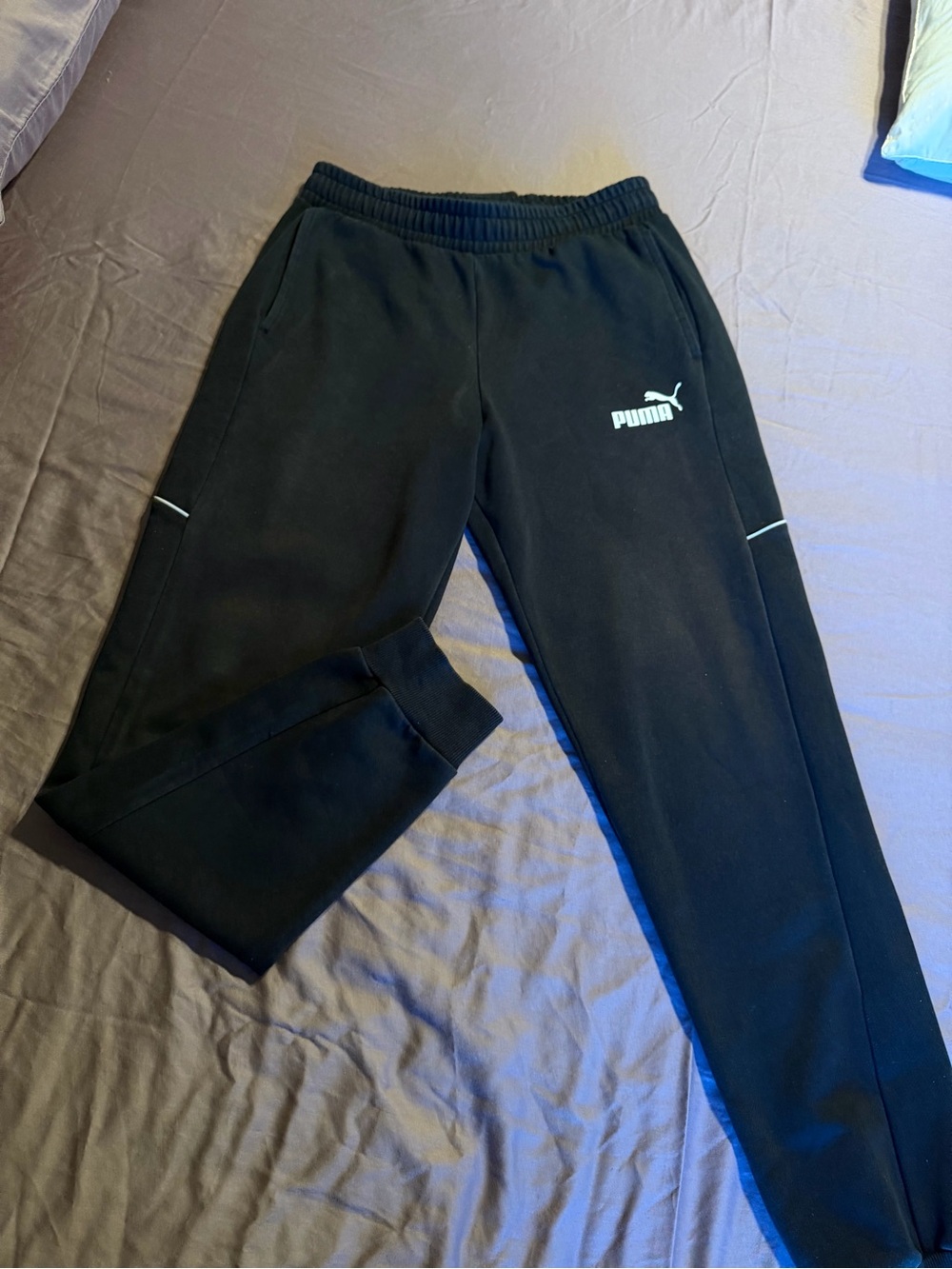 Men’s black puma sweatpants sweats bottoms comfortable size medium